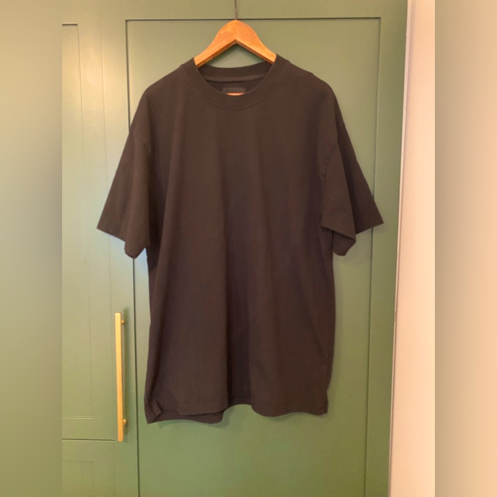 Hours Classic Black Men's T-Shirt